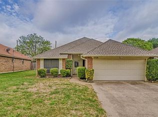 5926 Wind Drift Trl, Arlington, TX 76017