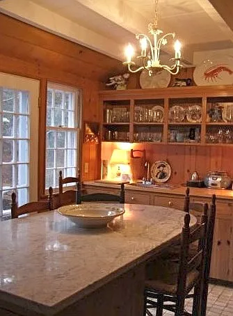 11 Hampton Ln — Photo 6