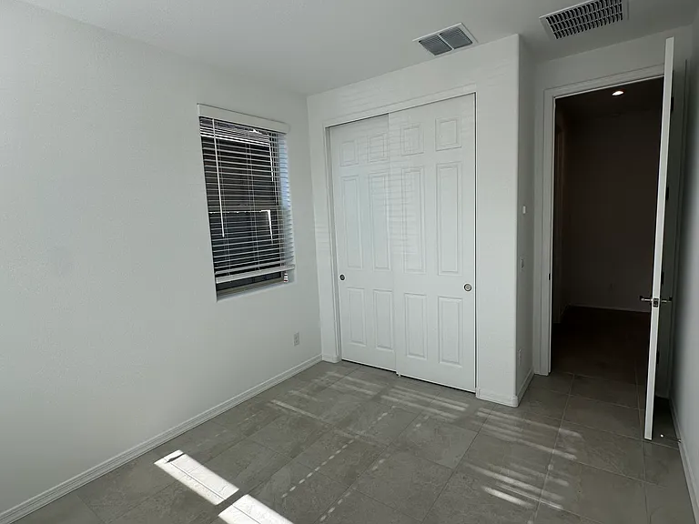 13412 W Eagle Feather Rd — Photo 7