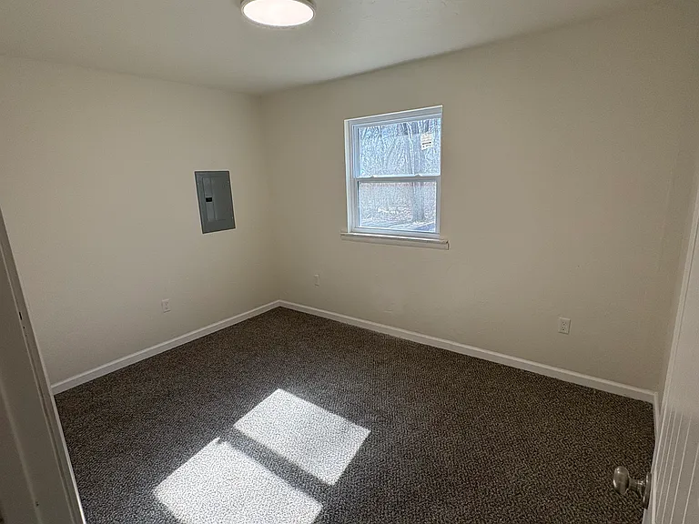 833 S Union Ave — Photo 10