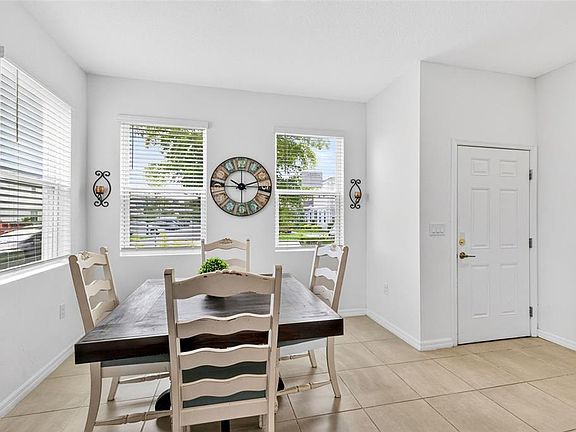 4th image of 8861 Daybreak St