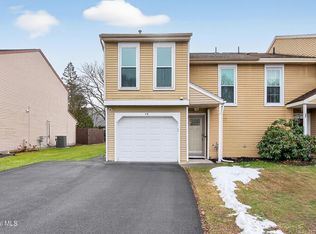 79 Meadowlark Drive, Cohoes, NY 12047