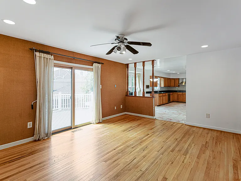 7416 Royal Dominion Dr — Photo 20