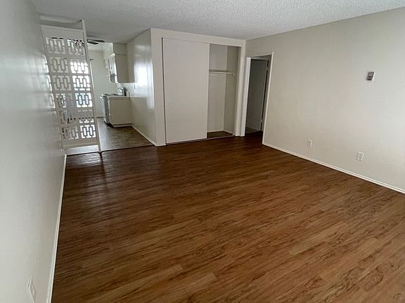 5th image of 20448 Osage Ave APT B