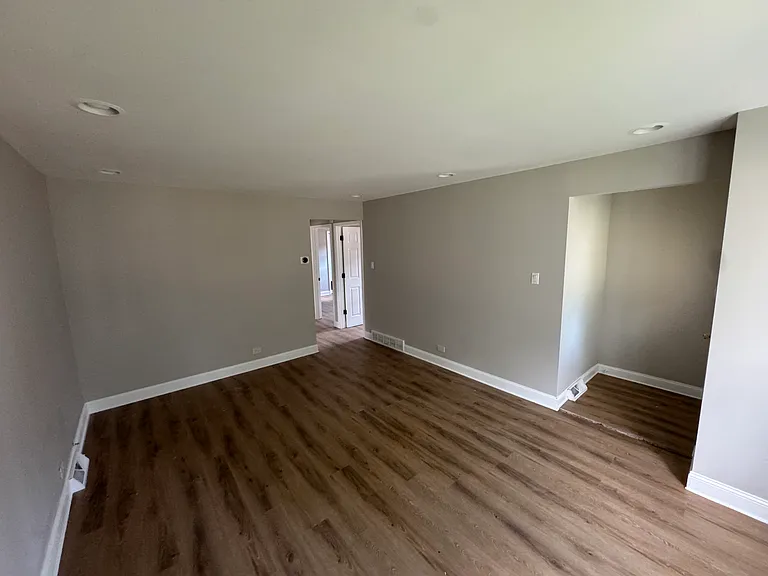 14514 Minerva Ave — Photo 5