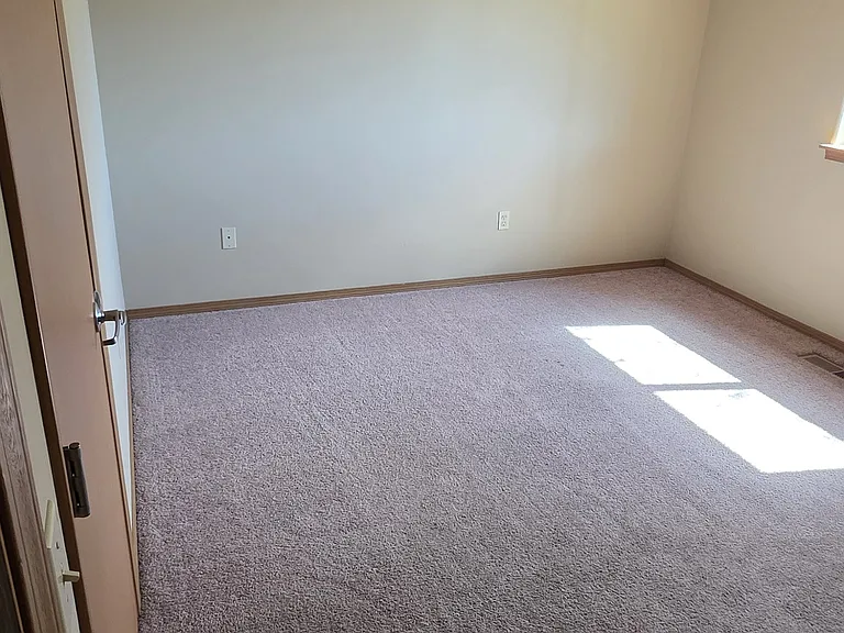 113 NE Timberlake St — Photo 10