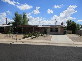 7002 E Elbow Bay Dr, Tucson, AZ 85710