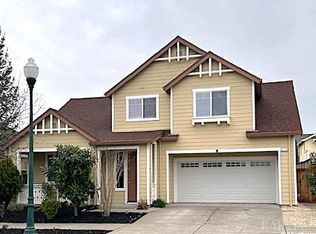 2129 Northfield Dr, Santa Rosa, CA 95403