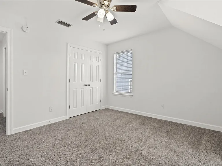 1009 Pinemont Dr — Photo 18