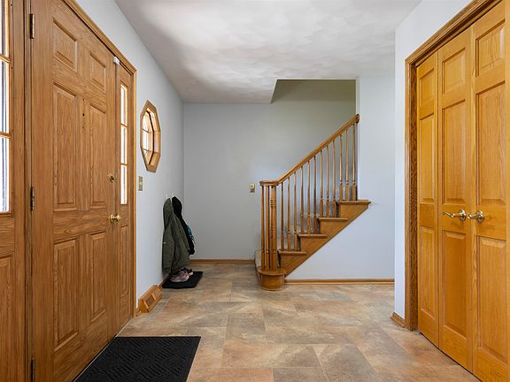 2nd image of 713 Stonemint Dr