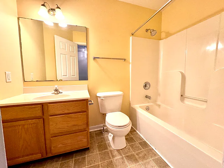 Hallway Full Bath