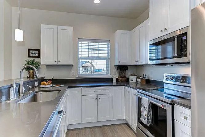 Cedar Crossing Luxury Townhomes — Photo 50