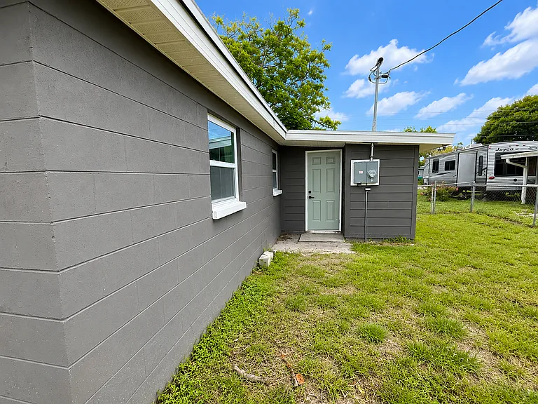 9142 Suncrest Blvd — Photo 20