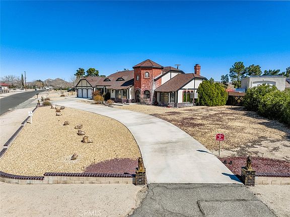 4th image of 13889 Olathe Rd