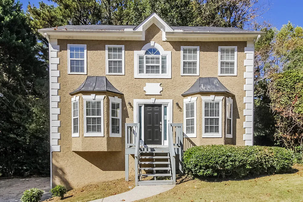 3 bed, 2.5 bath, 2132 sqft, $2,510 — Photo 1