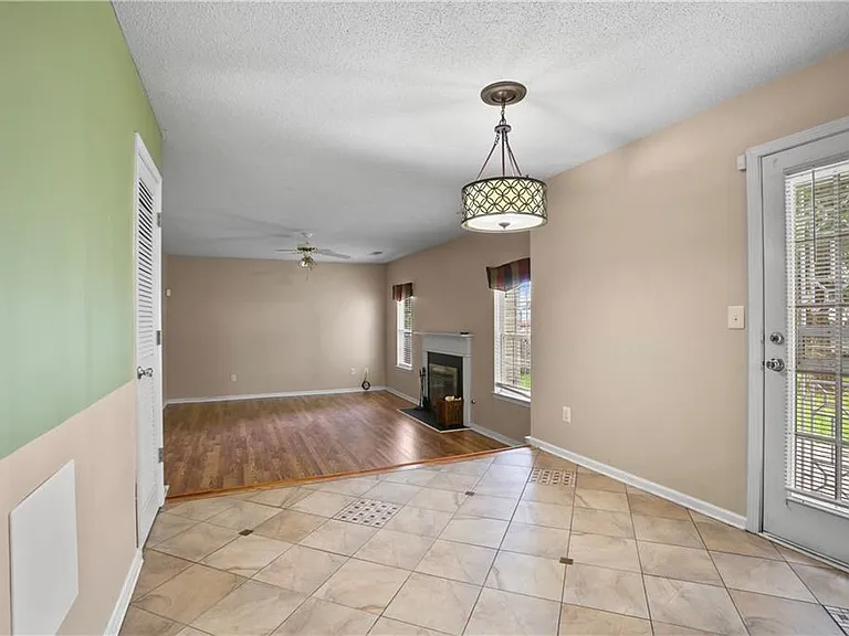 2224 Eagles Nest Cir — Photo 15
