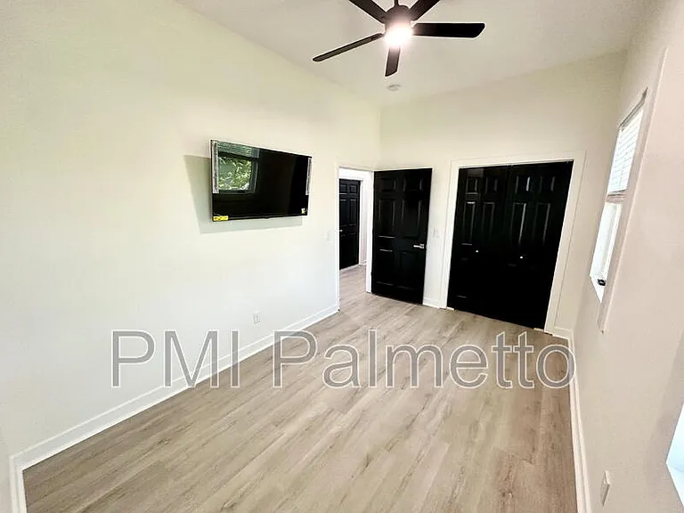 1121 Zeigler St #B — Photo 24