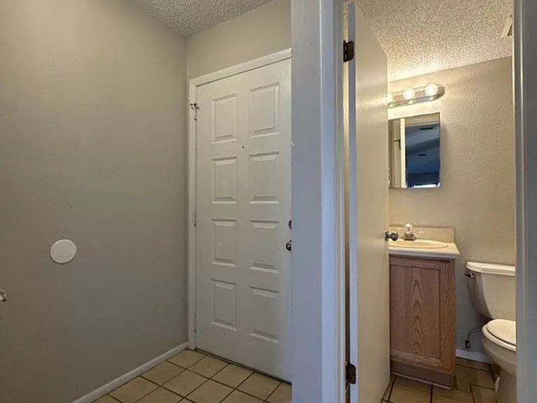 142 White Fawn Dr — Photo 2