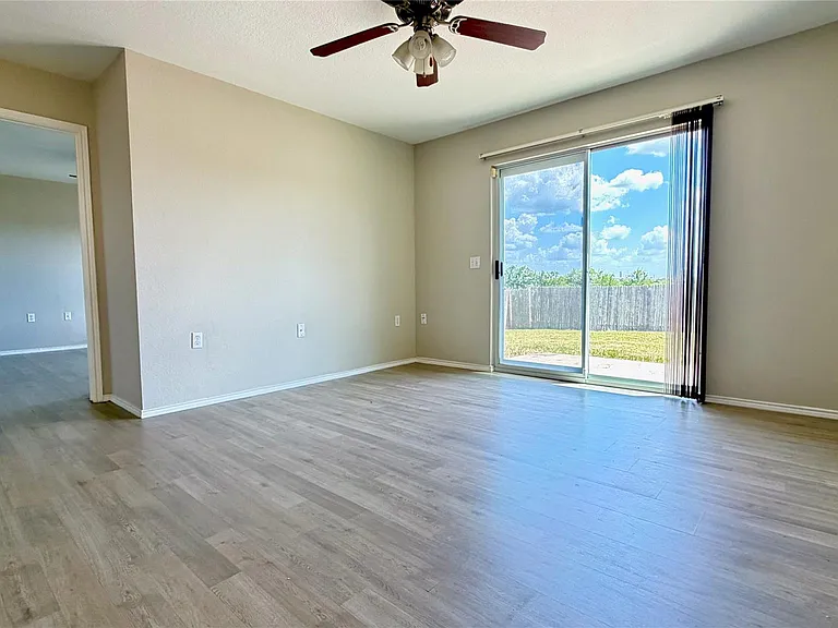 12333 Paloma Blanca Way — Photo 11