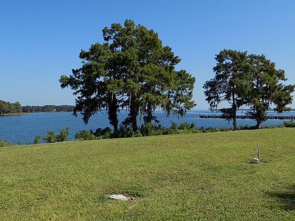 2nd image of 112 Yacht Club Point