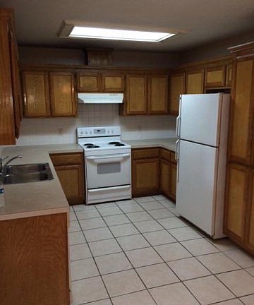 4th image of 1222 Squaw Valley Dr
