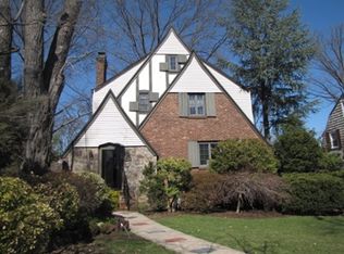 271 Churchill Rd, Teaneck, NJ 07666