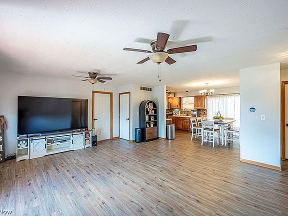 5th image of 3097 Carpenter Run Rd