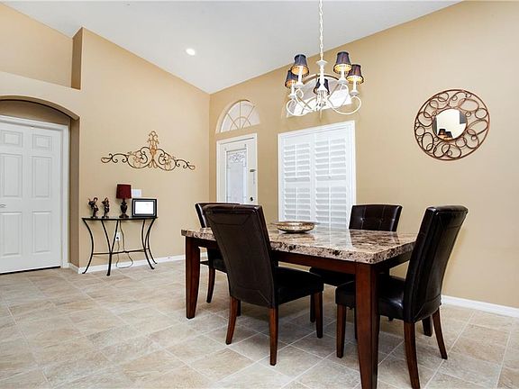 5th image of 16117 Bridgedale Dr