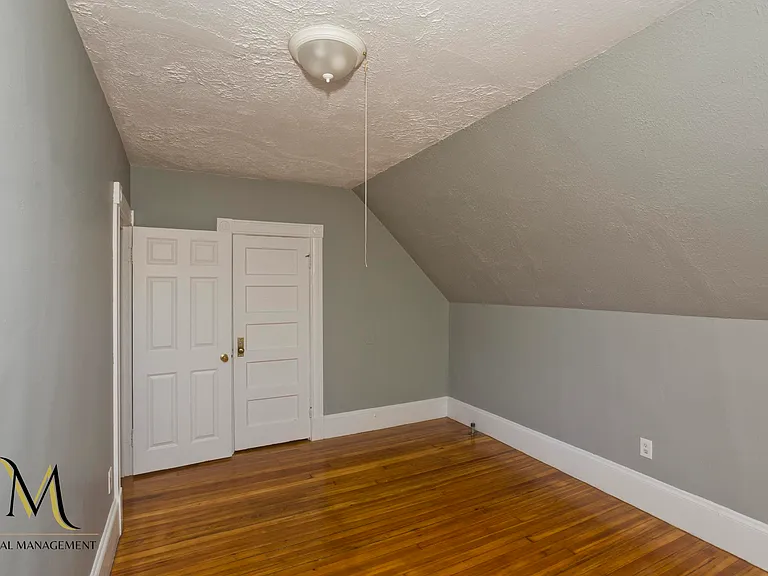 122 Fort Pleasant Ave #3 — Photo 15
