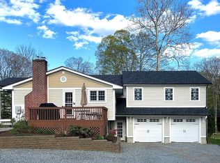 3 Hoyt Rd, Bethel, CT 06801