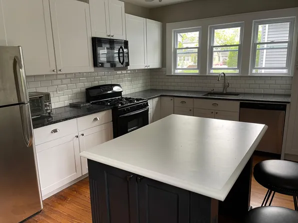 8 8th St, New Providence, NJ 07974