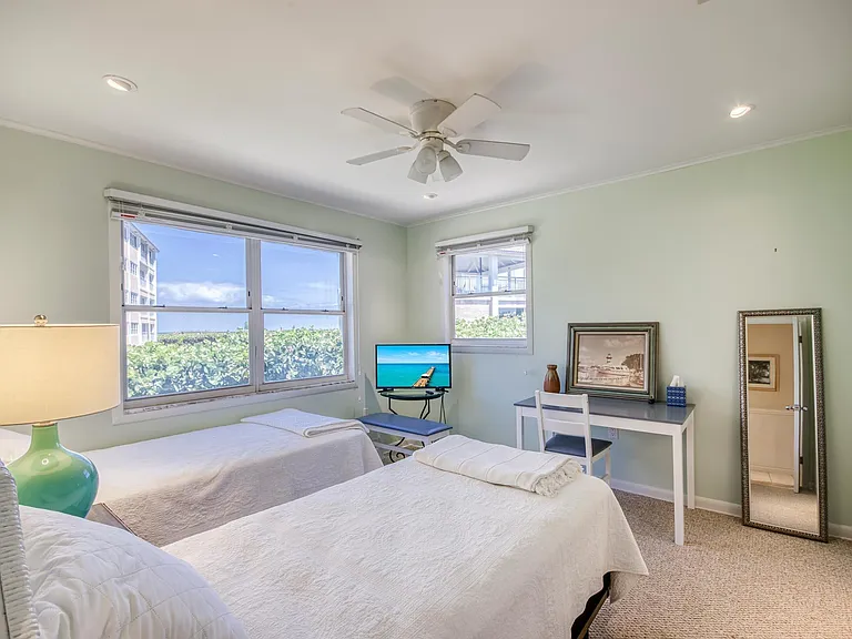 1501 NE Ocean Blvd #8 — Photo 23