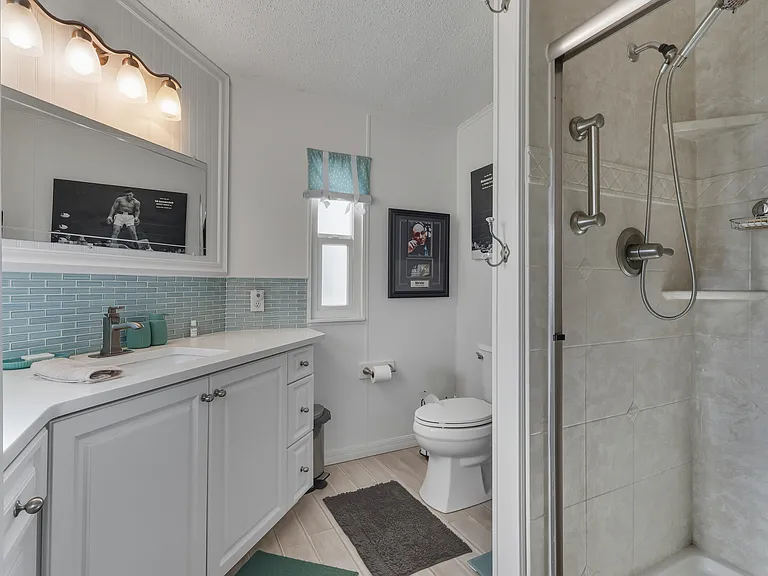 116 Dolphin Dr S — Photo 11