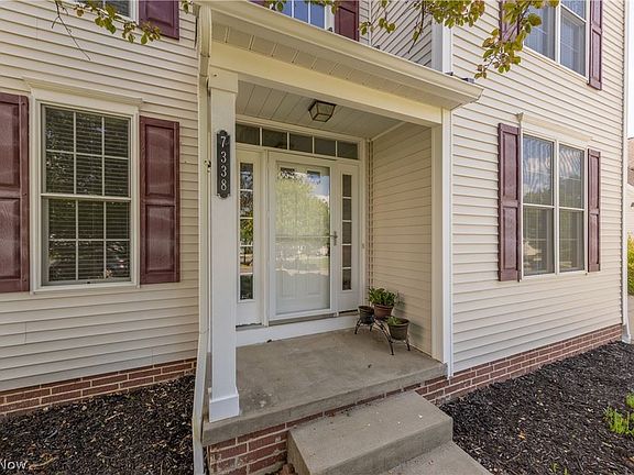 2nd image of 7338 Glenwillow Pl