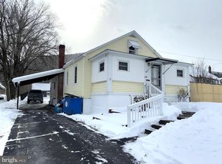 216 W Church St, Mill Hall, PA 17751