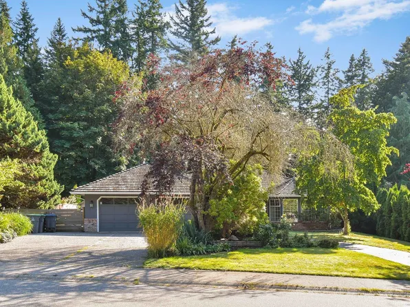 13056 22a Ave, Surrey, BC V4A 8Y4