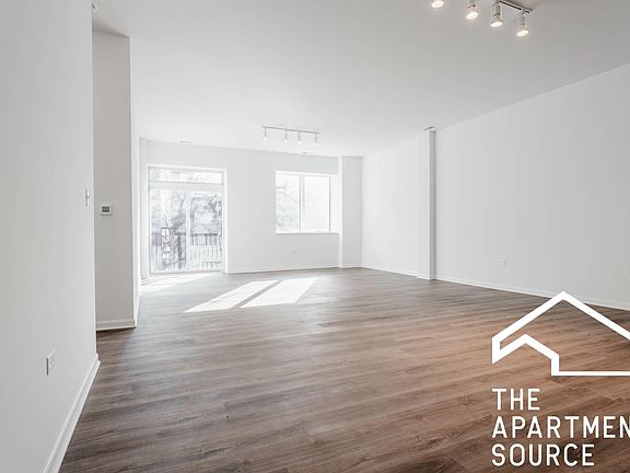 4th image of 2550 S Wabash Ave #406F
