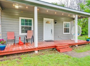 725 Churchill Rd, River Oaks, TX 76114