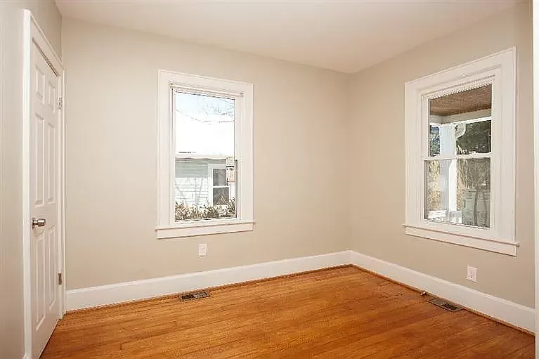 236 Lincoln Ave — Photo 12