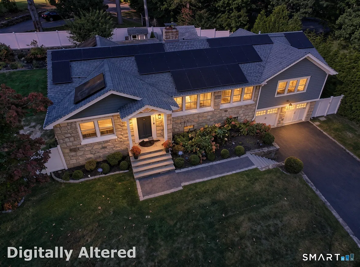3 bed, 3.5 bath, 3638 sqft, $5,000 — Photo 3