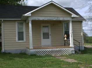 147 E Broadway St, Kingston, MO 64650