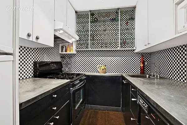 Rented by Corcoran | media 45