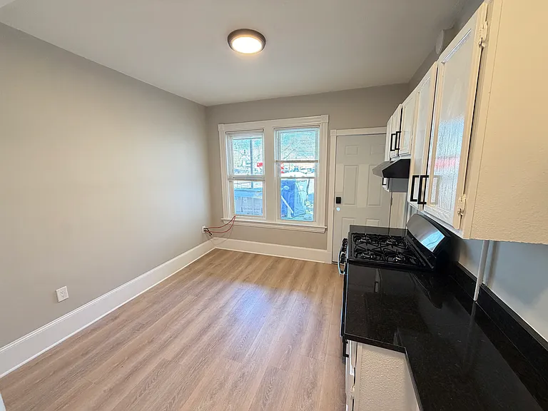 4 Adams St #1 — Photo 4