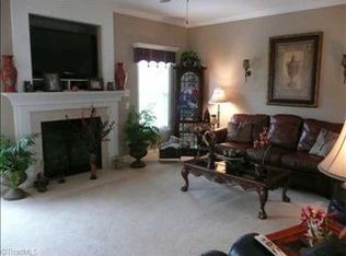 220 Oakmont Dr, Advance, NC 27006