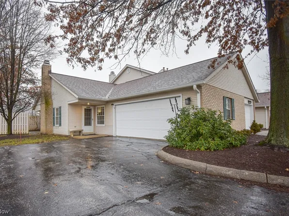 16459 Emerald Poin, Cleveland, OH 44130