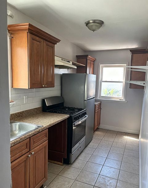 1st image of 1709 Bergenline Ave Floor 3