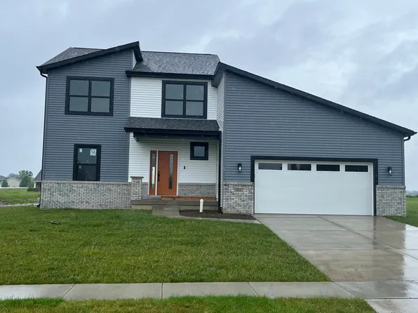 671 Celebration Dr, Normal, IL 61761