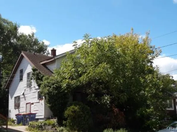 1114 Hall St SE, Grand Rapids, MI 49507