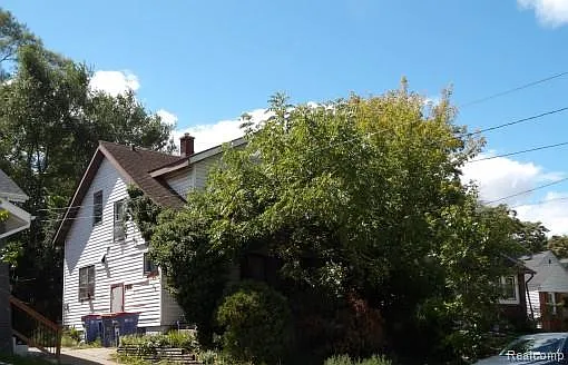 1114 Hall St SE photo 1