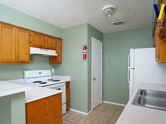 4th image of 3616 Fairmeadows St APT 110